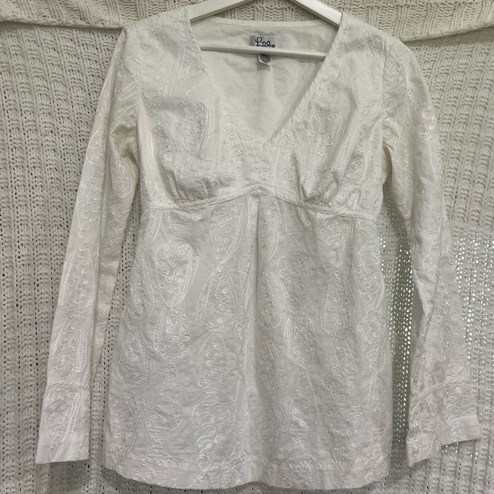 Lily Pulitzer women’s long sleeved size S blouse.